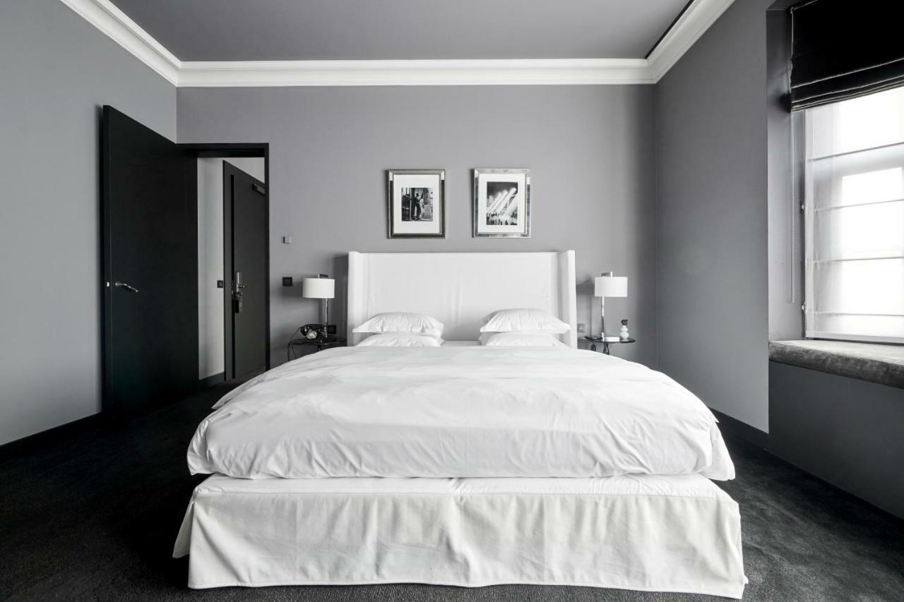 Hotel Odette En Ville Иксель Экстерьер фото