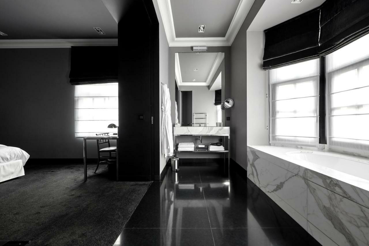 Hotel Odette En Ville Иксель Экстерьер фото