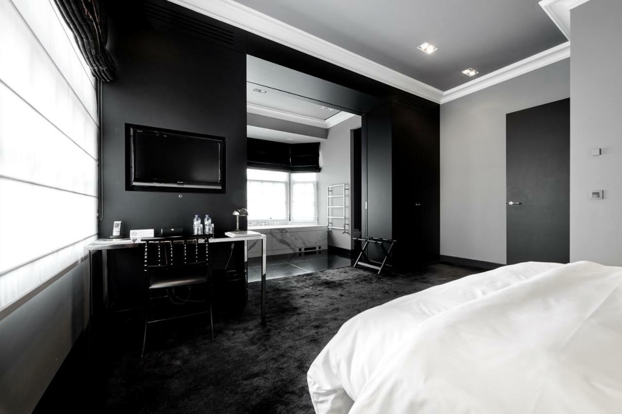 Hotel Odette En Ville Иксель Экстерьер фото