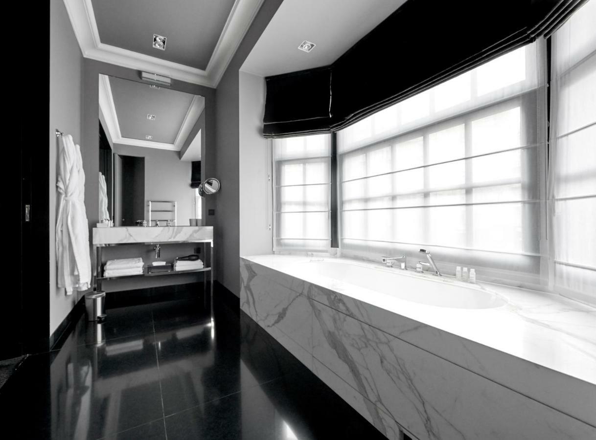 Hotel Odette En Ville Иксель Экстерьер фото